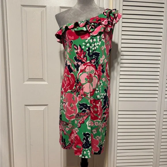 Lilly Pulitzer Whinnie “A Thing Called Love” One Shoulder Dress sz. LG